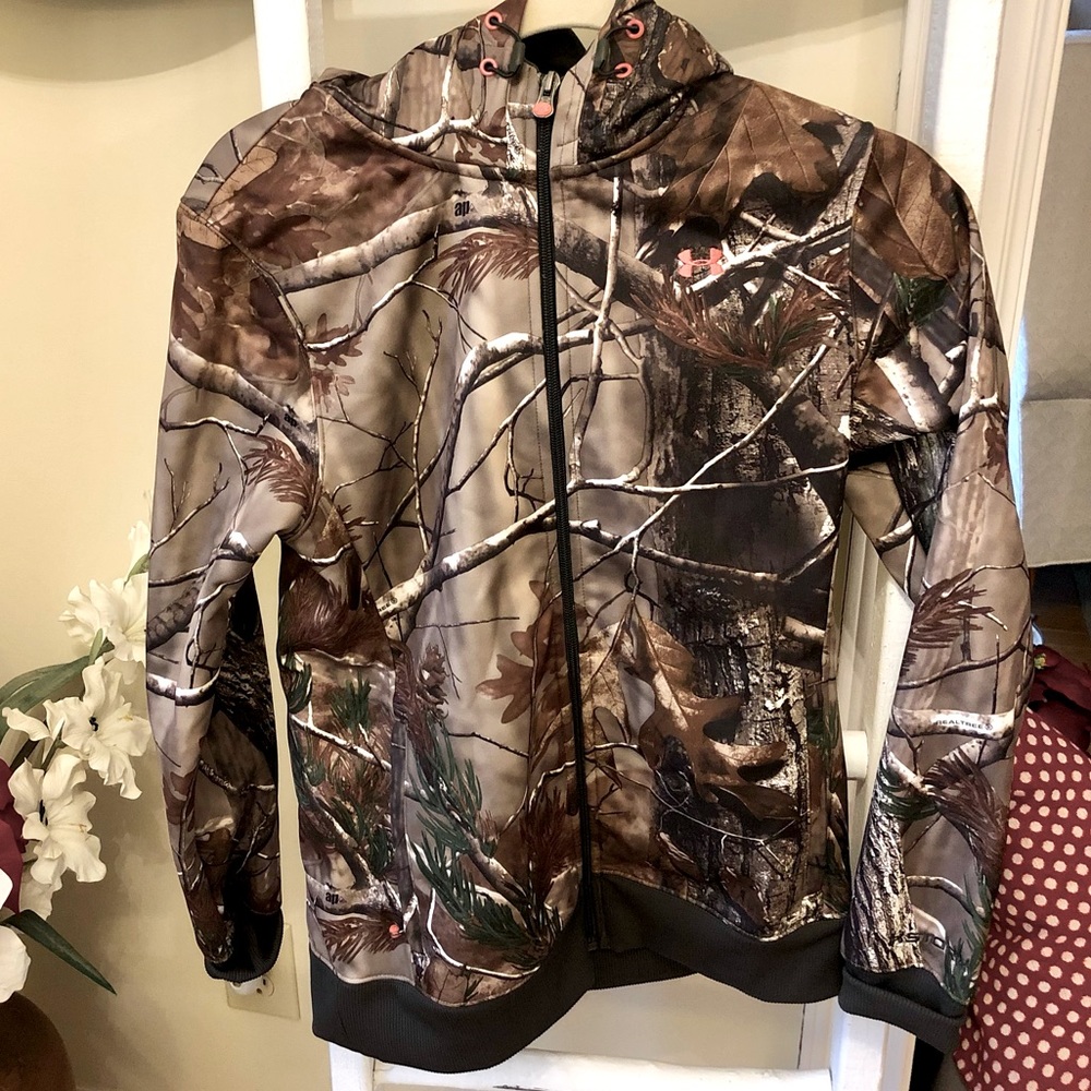 Under Armour Full Zip Camouflage Hoodie. Size Small